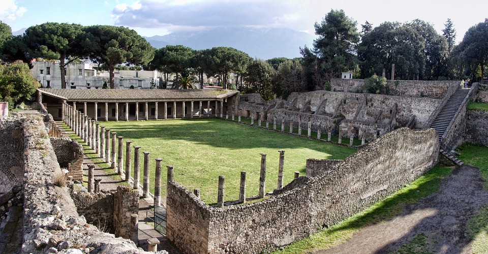 Pompeii And Mt. Vesuvius Day Trip
