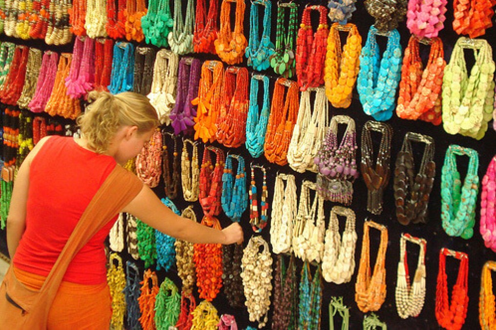 Best Shopping Tour Of Delhi's Markets