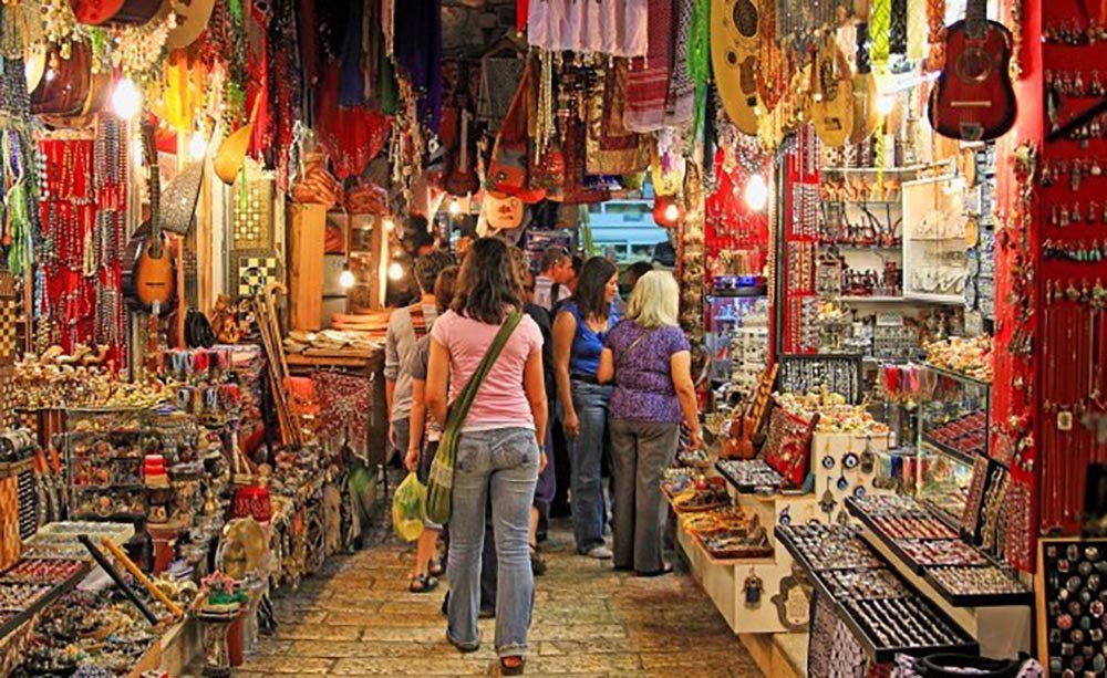 Best Shopping Tour Of Delhi's Markets